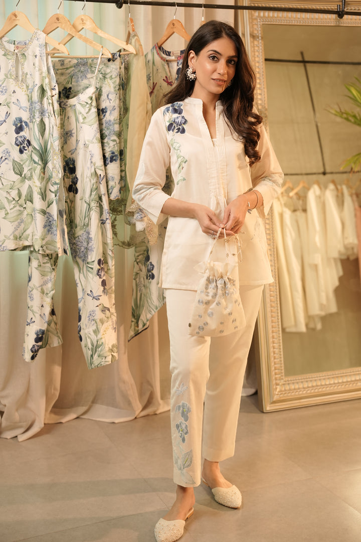 Ivory Trouser with Blue Appliqué