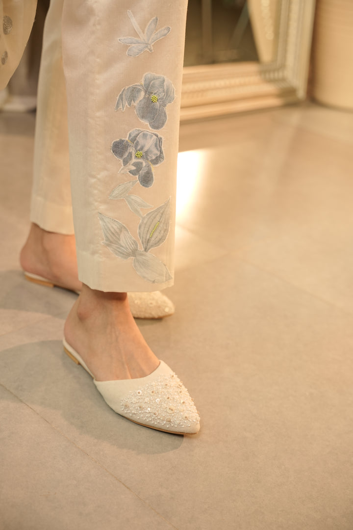Ivory Trouser with Blue Appliqué